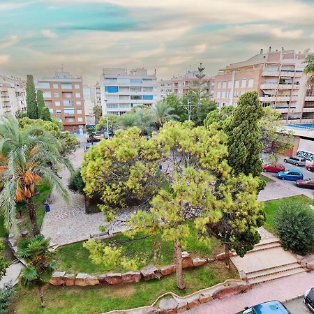 Lovely Sunny Apartment With Shared Pool And Private Parking Torrevieja Dış mekan fotoğraf